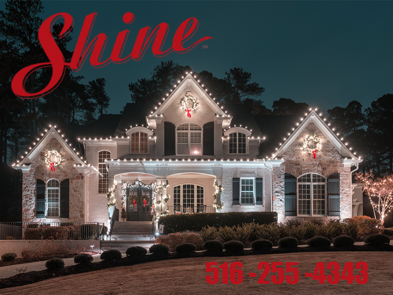 holiday decorated house