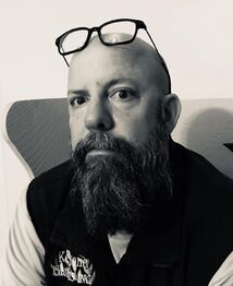 Portrait of the Shine of the Main Line owner