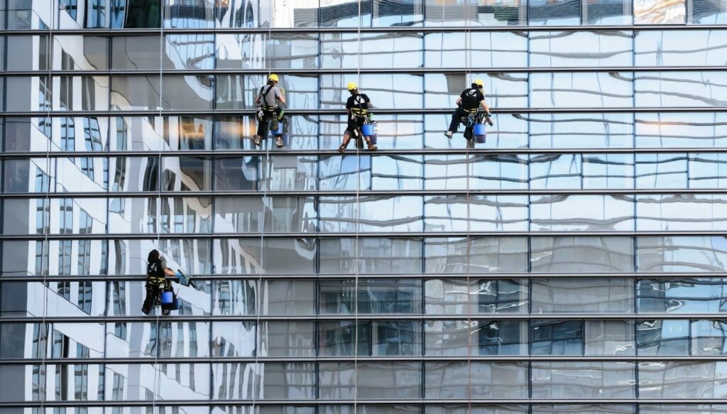 How do professional window washers clean windows? - Skyscraper Window  Cleaning