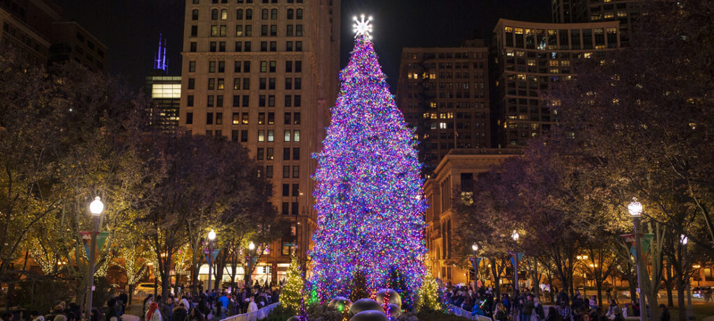 Top 8 Events to Get You in the Holiday Spirit in Chicago – Shine of Chicago